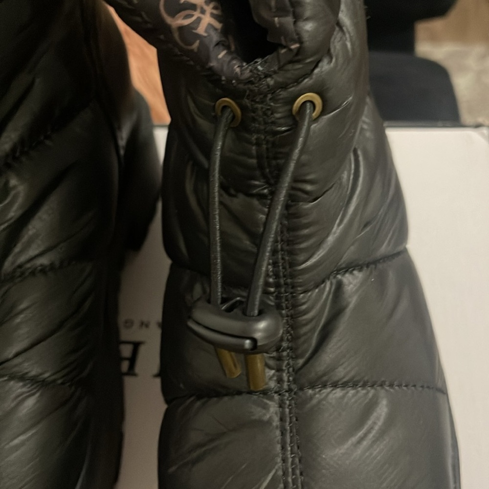 Boots Guess - Picture 6 of 8